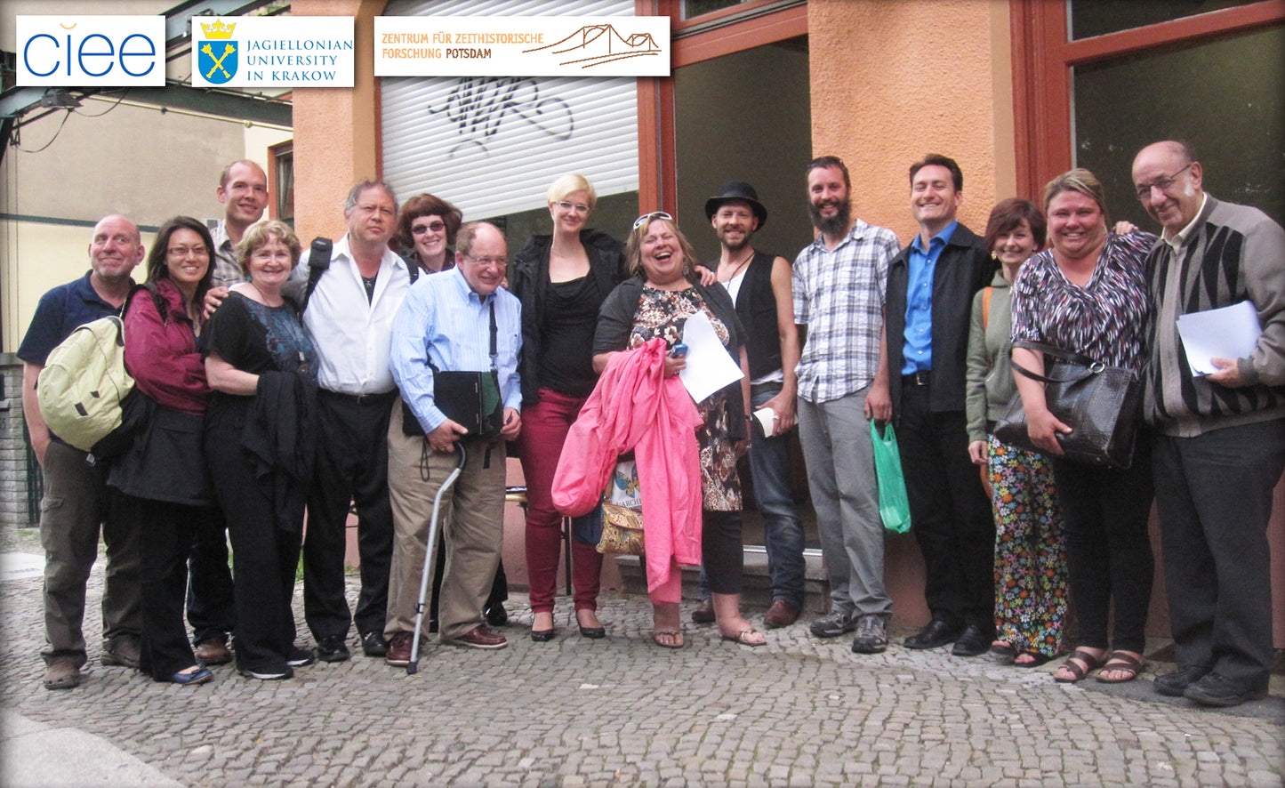 Artistic City Tour + Atelier Visit + Workshop (2 adults, 4h)