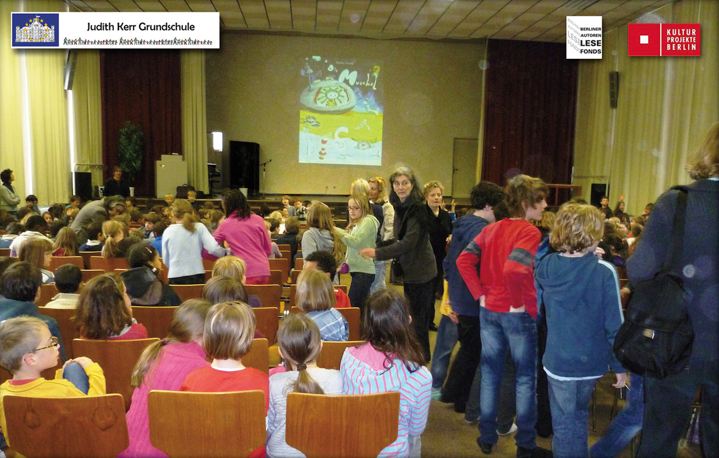 Artistic City Tour + Atelier Visit + Workshop (2 adults, 4h)